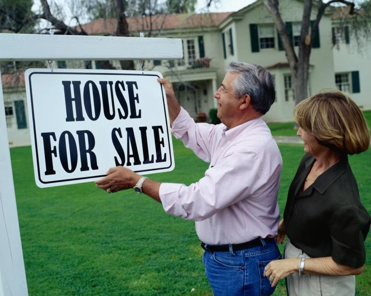 Homeowner preparing property for sale with move-out cleaning in Orange County