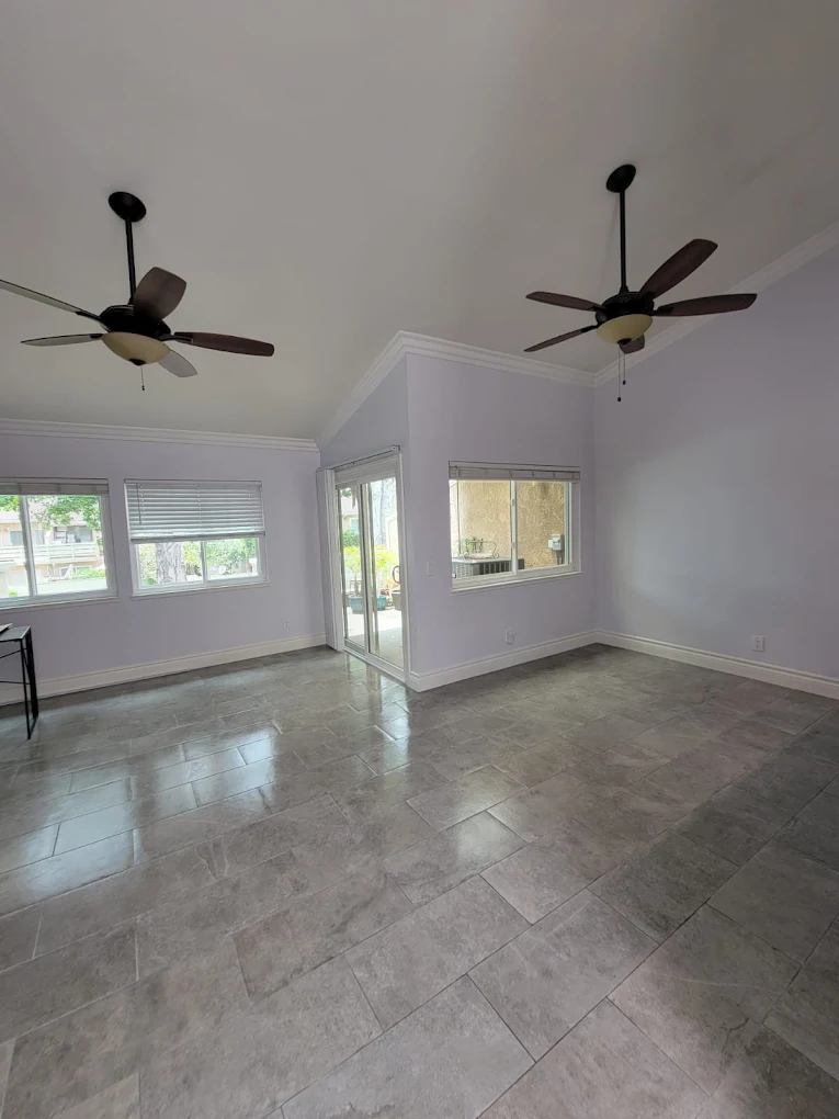 Property manager cleaning service in Tustin, CA